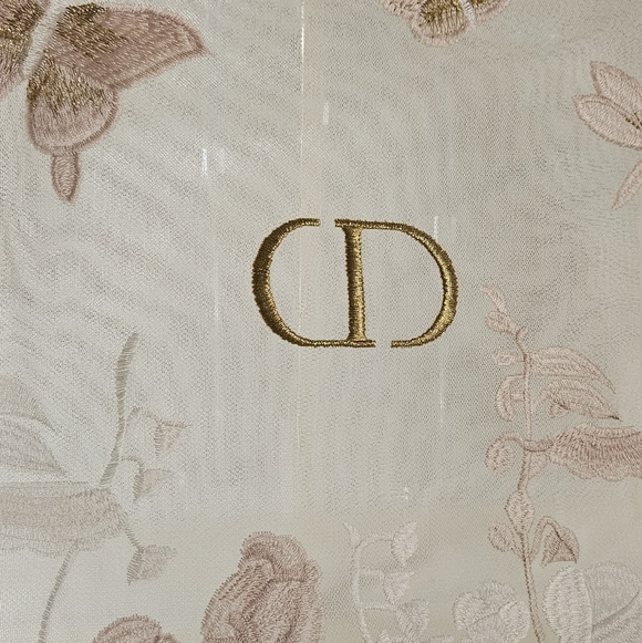 Christian Dior Beauty Butterfly Embroidered Mesh Tote – Gift With Purchase - Picture 12 of 14